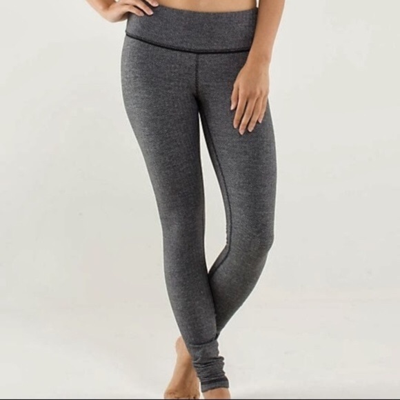 LULULEMON HEATHERED GREY WUNDER UNDER LEGGING size 8 - Picture 2 of 6